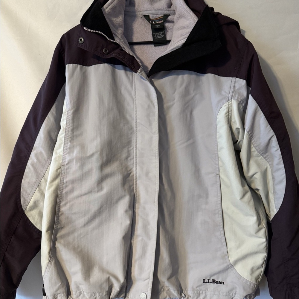 L.L. Bean Women's Hooded Ski Jacket in Light Gray & Plum